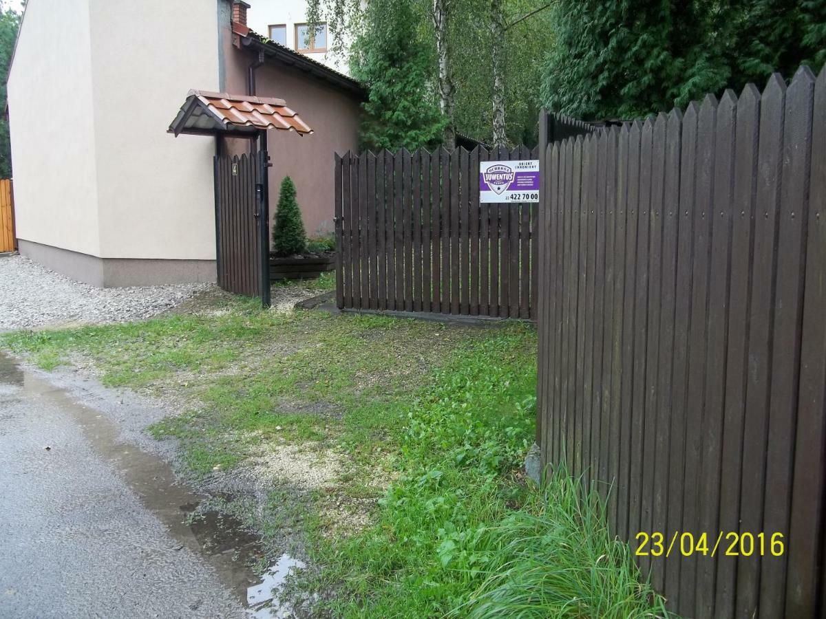 Casa Pablo Apartman Jabłonna Kültér fotó